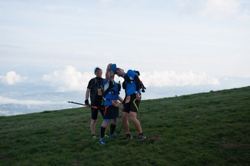 Sommet du Semnoz avec Mag et Greg. Souriez !